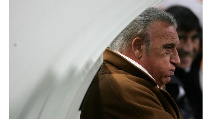 La durísima frase del Coco Basile sobre la polémica en Boca: "Es un puñal en la cola"