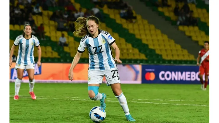 Con una Banini figura, la Selección Argentina goleó a Perú por 4 a 0