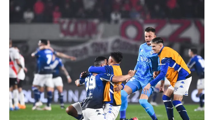 Llega desde el exterior: el primer refuerzo de Vélez tras eliminar a River
