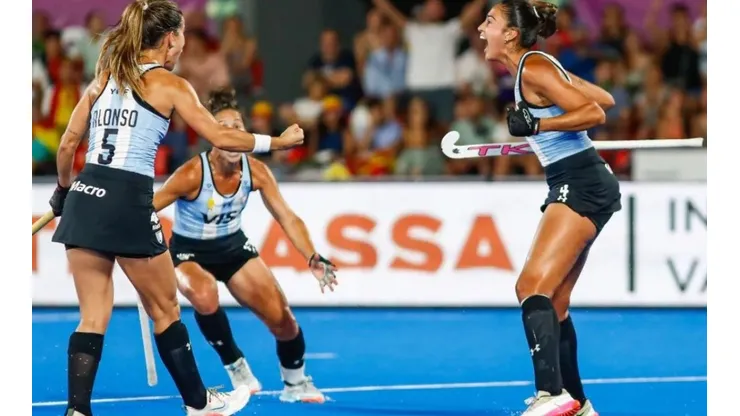 Leonas que rugen y se aferran a una ilusión