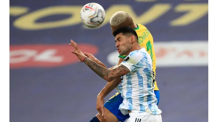 Cuti Romero y una historia tras la presentación de Richarlison.