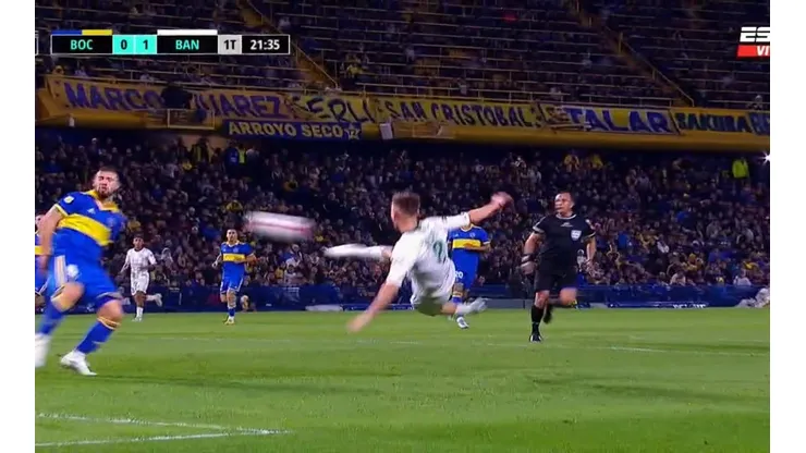 VIDEO | El gol descomunal de Galoppo para que Banfield le gane a Boca en La Bombonera