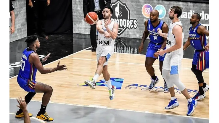 Campazzo y su destreza ante Venezuela
