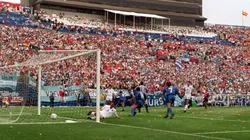 El máximo goleador argentino en Mundiales sumó 10 tantos.