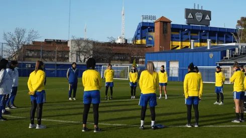 Boca arrancó su día haciendo un minuto de silencio en el predio.