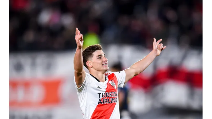 El ex delantero de River que apoyó a Álvarez en su partida: "Si le va bien puede ser titular en Qatar"