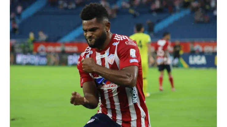 Los millones que River le ofertó a Junior para quedarse con Miguel Borja
