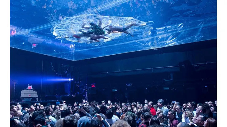 Fuerza Bruta estará en el Estadio Obras.