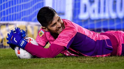 Volvió a adivinar y detener un penal en el fútbol argentino.