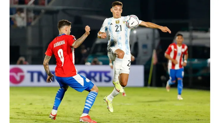 A meses de Qatar, en la Selección esperan que se defina el futuro de Molina