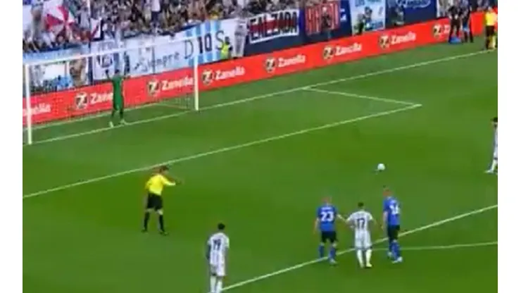 VIDEO | Tras un penal insólito, Lionel Messi puso el primero para Argentina