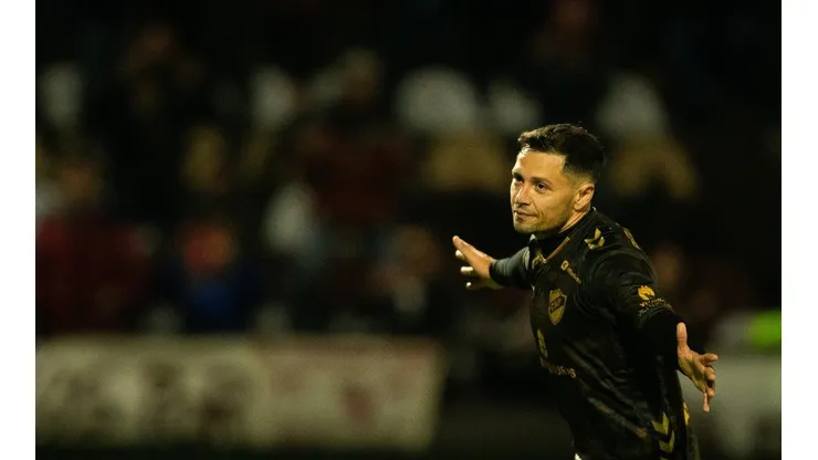 Estreno goleador del ex Boca.