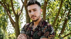 La familia de Salwe quiere que abandone el programa.