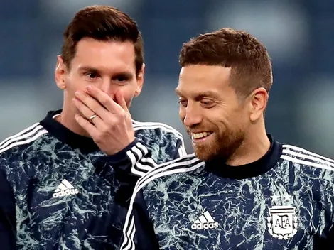 La romántica publicación del Papu Gómez para Messi: "Te puedes enamorar..."