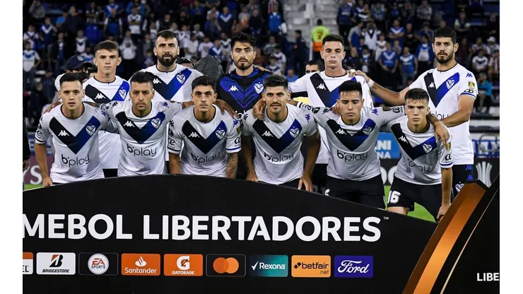 Alexander Medina es el nuevo director técnico de Vélez para afrontar la Libertadores.