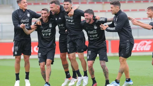 La Selección se entrena con gran clima en Bilbao (Foto: Prensa AFA).