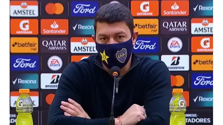 Battaglia, contento en conferencia.