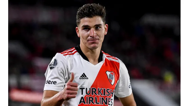 Julián Álvarez, con destino europeo.