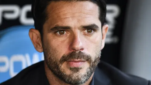 AVELLANEDA, ARGENTINA - APRIL 24: Fernando Gago head coach of Racing Club reacts during a match between Racing Club and Newell's Old Boys as part of Copa de la Liga 2022 at Presidente Peron Stadium on April 24, 2022 in Avellaneda, Argentina. (Photo by Rodrigo Valle/Getty Images)