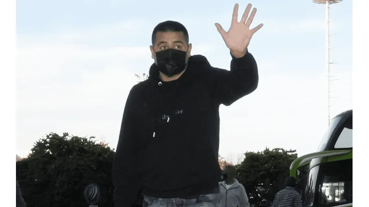 Riquelme busca vender a un jugador de Boca.