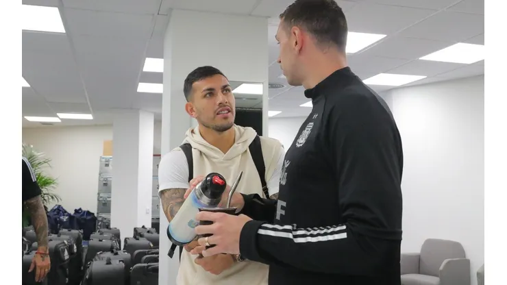 Ejemplar: la decisión de Leandro Paredes con la Selección a pesar de estar lesionado