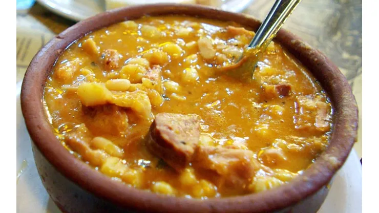 Receta del locro para este 25 de mayo.