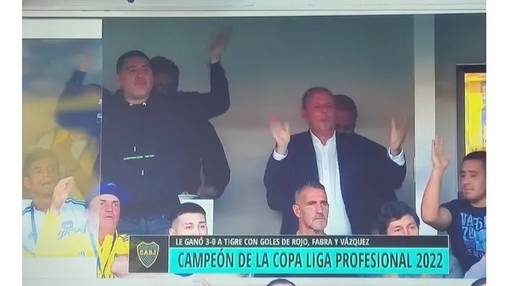 VIDEO | Como un hincha más: Riquelme cantó en medio de los festejos de Boca