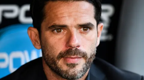 Racing piensa en el mercado y quiere que Gago se quede con un viejo deseo de River