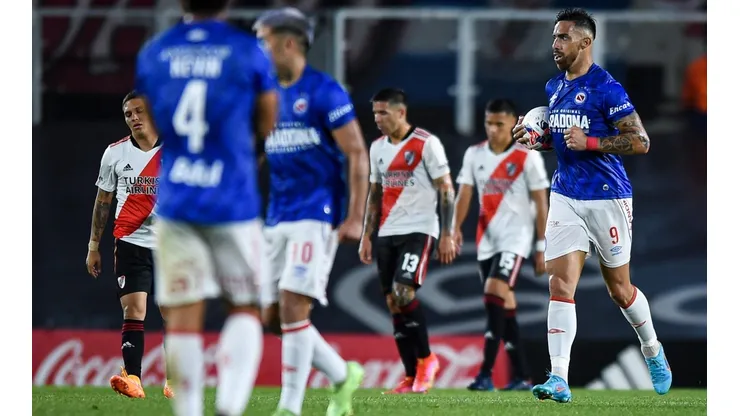 Lo llamó Riquelme para Boca y ahora confesó: "A cualquiera le gustaría jugar en River"