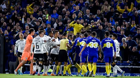 Atención Boca: Conmebol abrió un expediente por gestos racistas a los hinchas del Corinthians