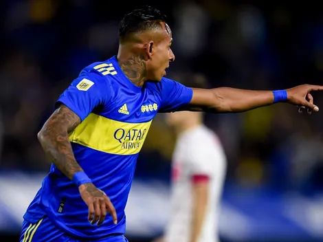 Oficial: Villa será titular ante Racing