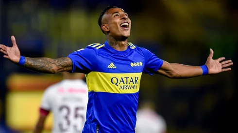 Boca analiza dejar a Villa afuera vs. Racing: ¿Qué dicen los hinchas?