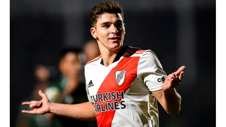 Julián Álvarez comienza a despedirse de River