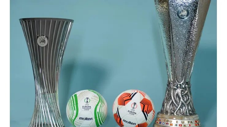 Los trofeos de Conference y Europa League, dos de las tres competiciones internacionales del viejo continente.