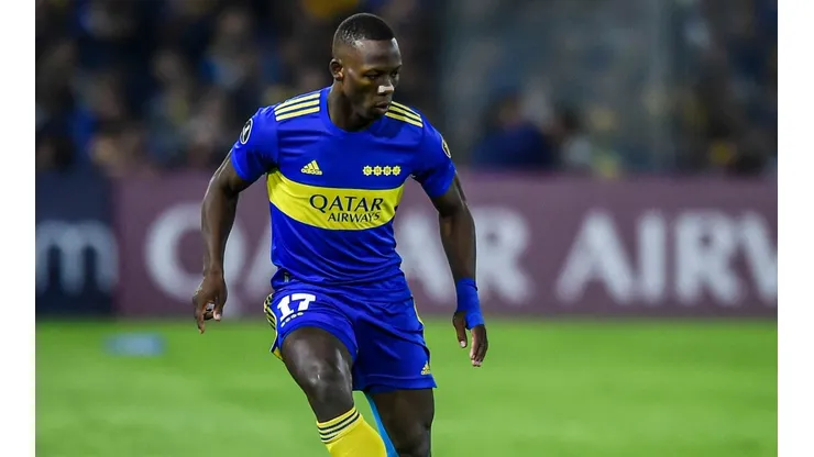 Advíncula será titular en Bolivia.