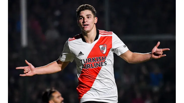 Lo festeja todo River: ¿Hasta cuándo se quedará Julián Álvarez?