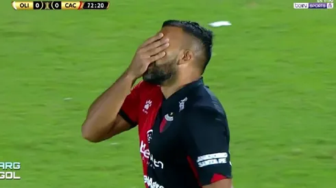 La imagen viral de Wanchope Ábila en el partido de Colón que hizo reír a todos los hinchas de River