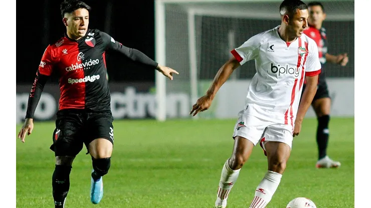 Lo gritó Boca: Estudiantes rescató un empate agónico ante Colón y celebró el Xeneize