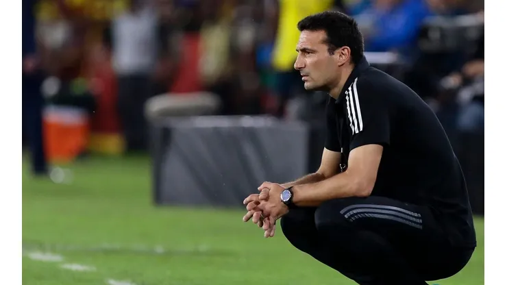 El director técnico argentino suma opciones para la mitad de la cancha.
