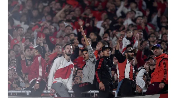 Rafael Santos Borré ilusionó a los hinchas de River con un posible retorno.