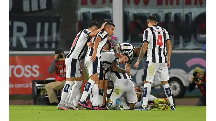 Talleres rompió la mala racha y dio el golpe ante un River alternativo