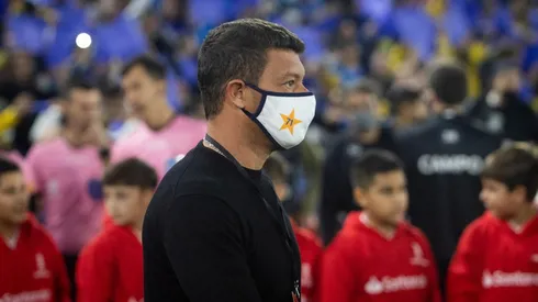 Battaglia, preocupado con el parte médico de Boca.