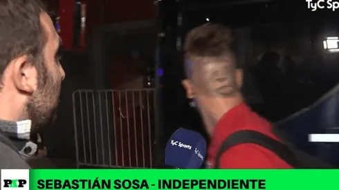 VIDEO | El micro de Independiente casi se olvida de Sebastián Sosa