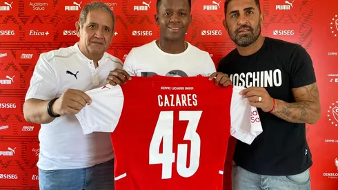 Independiente está que arde: los hinchas manifestaron su enojo por el arribo de Juanito Cazares