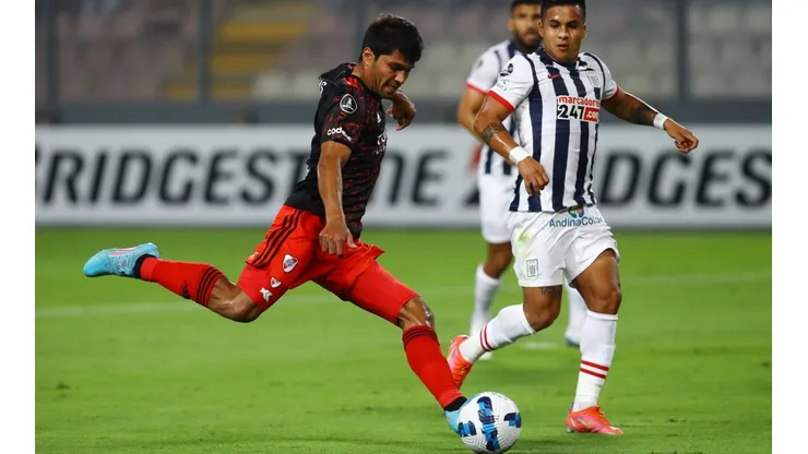 ¿El espasmo coronario que sufrió Robert Rojas lo puede alejar más tiempo de las canchas?