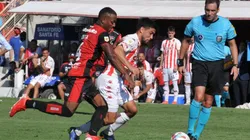 Una situación insólita en el fútbol argentino que desató los memes en las redes. (Prensa Unión)