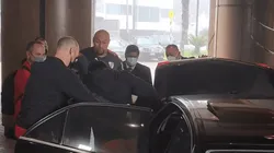 Así se fue Robert Rojas de la concentración de River tras su grave fractura.