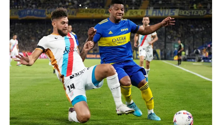 La cuenta oficial de Arsenal se quejó por el penal y le tiró una chicana a Boca por el gol sacando del medio