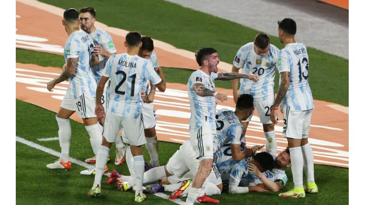 ¿Un delantero de la Selección cambia de club antes de Qatar 2022?