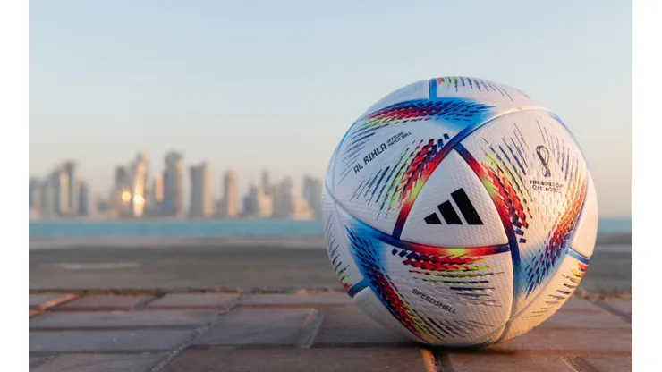 Se presentó "Al Rihla", la pelota oficial del Mundial de Qatar 2022